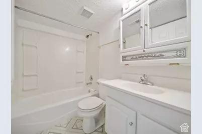 704 W Daisy Ln S, Murray, UT 84123 - Photo 19