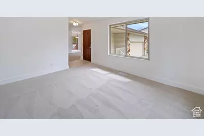 704 W Daisy Ln S, Murray, UT 84123 - Photo 7