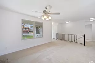 704 W Daisy Ln S, Murray, UT 84123 - Photo 9