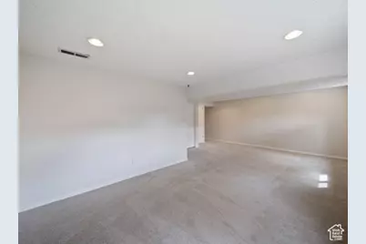 704 W Daisy Ln S, Murray, UT 84123 - Photo 15