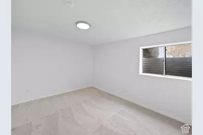 704 W Daisy Ln S, Murray, UT 84123 - Photo 17