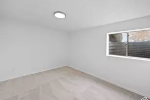 704 W Daisy Ln S, Murray, UT 84123 - Photo 17