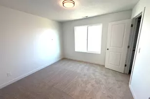 2987 N Kingbird Dr, Eagle Mountain, UT 84005 - Photo 11