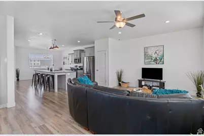 424 S 900 W, American Fork, UT 84003 - Photo 7