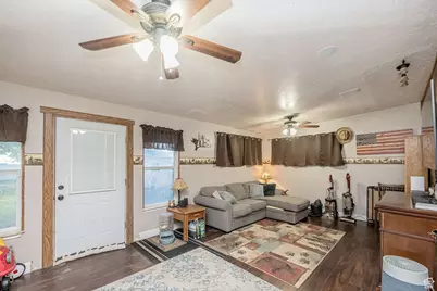 360 S 100 W, Tremonton, UT 84337 - Photo 15