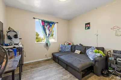 656 E 220 N, Tooele, UT 84074 - Photo 17