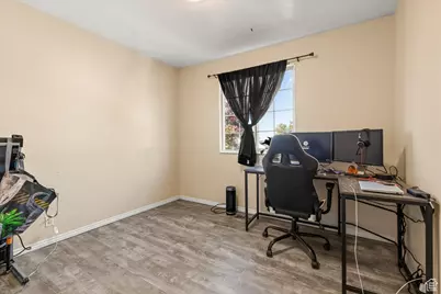 656 E 220 N, Tooele, UT 84074 - Photo 13