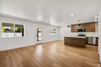 370 N Liberty Cove Dr #5, Ogden, UT 84404 - Photo 5