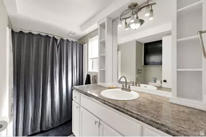 2067 W 4750 S, Roy, UT 84067 - Photo 13
