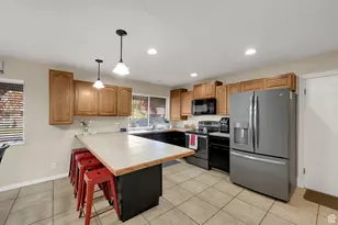 2067 W 4750 S, Roy, UT 84067 - Photo 5