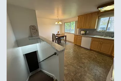 3605 S Bannock St, West Valley, UT 84120 - Photo 9