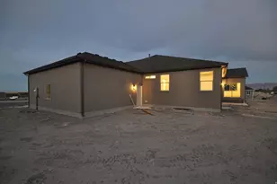 537 W Independence, Grantsville, UT 84029 - Photo 3