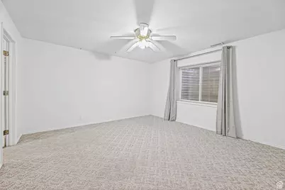 558 S Oak Ln E, Tooele, UT 84074 - Photo 23