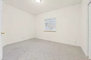 558 S Oak Ln E, Tooele, UT 84074 - Photo 25