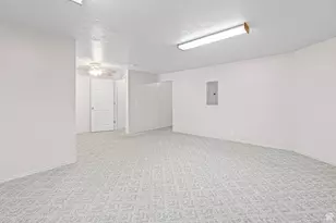 558 S Oak Ln E, Tooele, UT 84074 - Photo 13