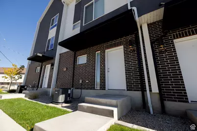 158 S Bushnell Way, Clearfield, UT 84015 - Photo 3