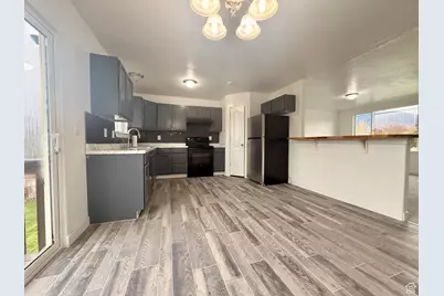 475 E 1310 N, Tooele, UT 84074 - Photo 11