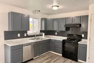 475 E 1310 N, Tooele, UT 84074 - Photo 9