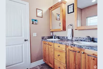 312 S Park Place Dr, Roosevelt, UT 84066 - Photo 27