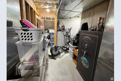 818 N 2625 W, Layton, UT 84041 - Photo 47