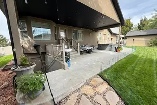 818 N 2625 W, Layton, UT 84041 - Photo 53