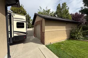 818 N 2625 W, Layton, UT 84041 - Photo 61