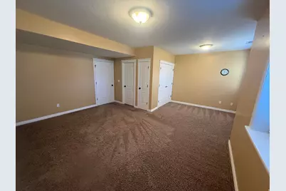 818 N 2625 W, Layton, UT 84041 - Photo 33
