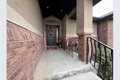 818 N 2625 W, Layton, UT 84041 - Photo 5
