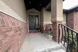 818 N 2625 W, Layton, UT 84041 - Photo 5