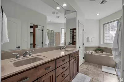 2240 E Cobalt Dr #9, Saint George, UT 84790 - Photo 19