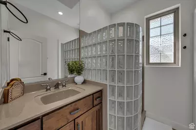 2240 E Cobalt Dr #9, Saint George, UT 84790 - Photo 27