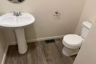 392 E 700 S, Vernal, UT 84078 - Photo 31