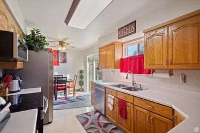 5491 Janette Ave, West Valley, UT 84120 - Photo 11