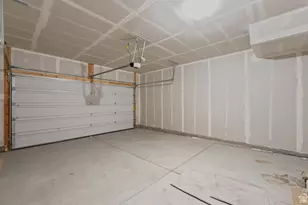 12677 S Glacier Trail Ln, Herriman, UT 84096 - Photo 37