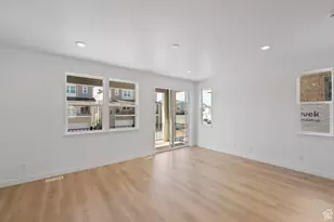 12677 S Glacier Trail Ln, Herriman, UT 84096 - Photo 9