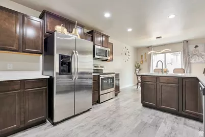 5209 W Courtly Ln, Herriman, UT 84096 - Photo 5