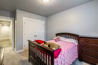 11173 S Aspen Peak Dr, South Jordan, UT 84095 - Photo 17