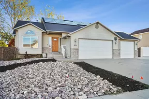 876 N Fox Run Dr, Tooele, UT 84074 - Photo 1