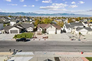 876 N Fox Run Dr, Tooele, UT 84074 - Photo 43