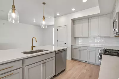 5063 W Rambutan Way S, South Jordan, UT 84009 - Photo 3