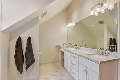 2201 E Pink Coral Cir, Cottonwood Heights, UT 84121 - Photo 15