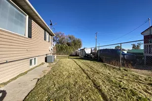 235 S 100 E, Vernal, UT 84078 - Photo 11