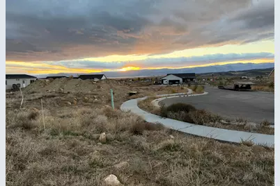 750 E 450 N #213, Mount Pleasant, UT 84647 - Photo 17