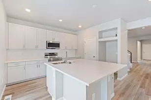 39 E Broadway Dr, Saratoga Springs, UT 84045 - Photo 9