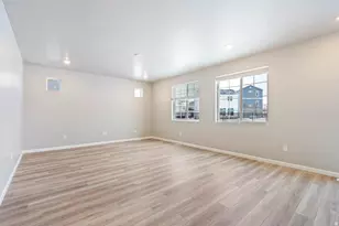 39 E Broadway Dr, Saratoga Springs, UT 84045 - Photo 5