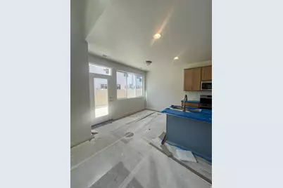 2623 N 2080 W #178, Clinton, UT 84015 - Photo 5