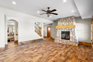 2752 S Sandalwood Cir, Saratoga Springs, UT 84045 - Photo 19