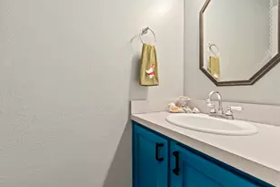 7931 S Norwood Rd, Cottonwood Heights, UT 84121 - Photo 9