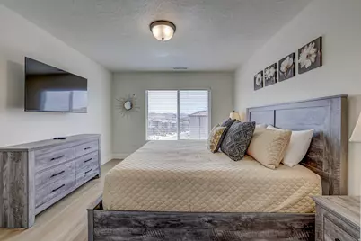 1301 E Vista Roja Pl, Washington, UT 84780 - Photo 27