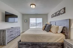 1301 E Vista Roja Pl, Washington, UT 84780 - Photo 27